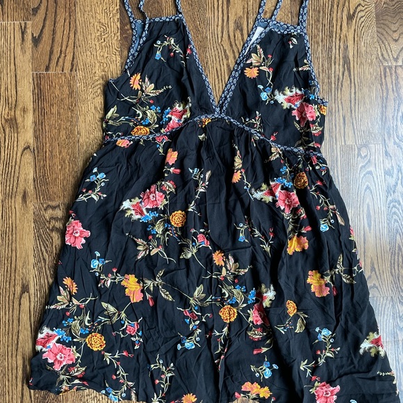 Tunic - Picture 2 of 5